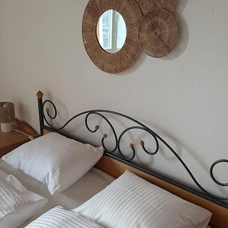 Casa14 - Swiss Apartamento Steffisburg